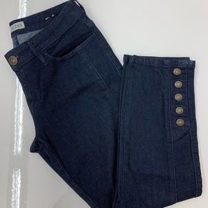 Size 27 Cropped Guess Jeans with Button Details
